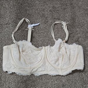 Aerie Cream Lace Underwire Balconette Bralette Size 36D